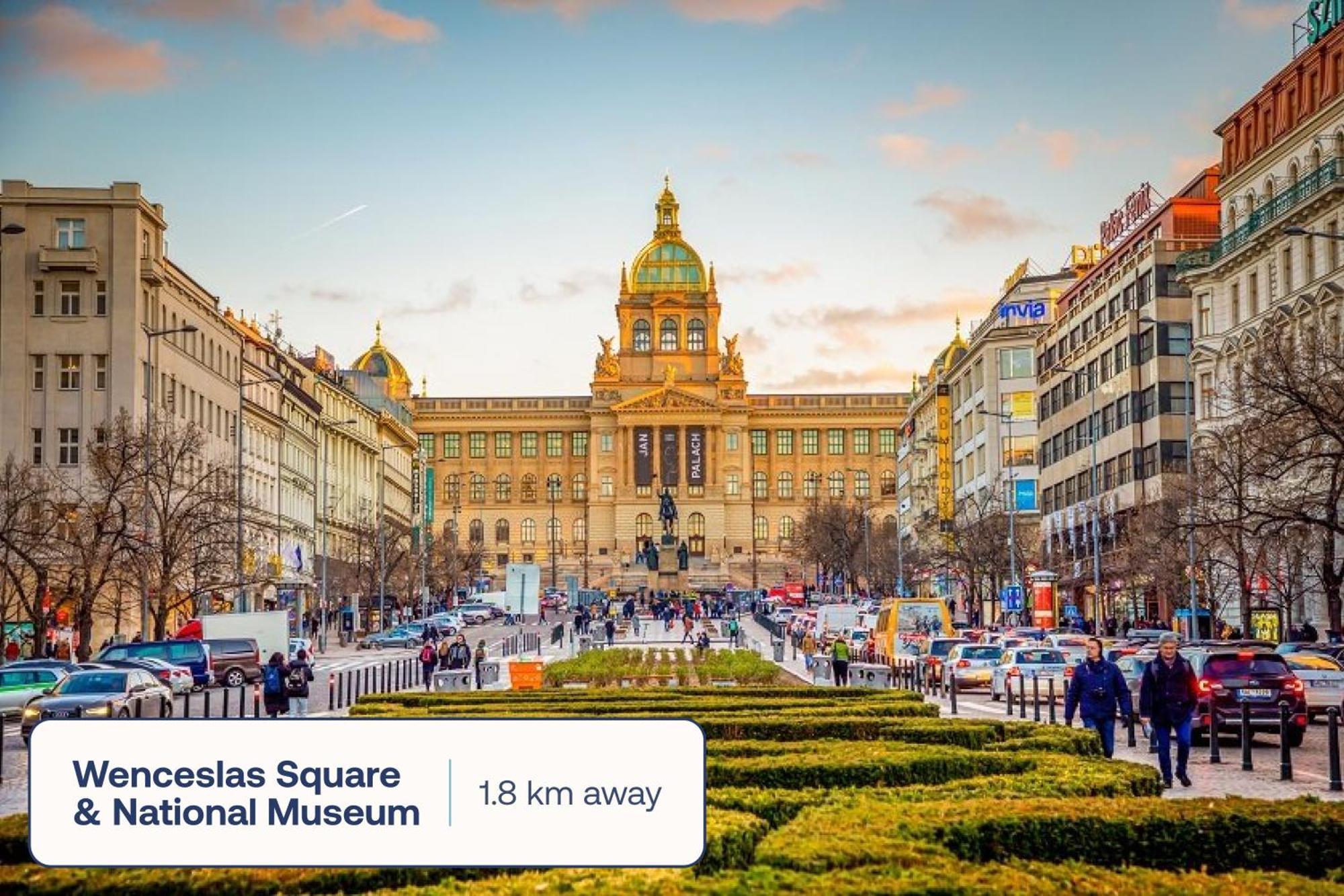Turnkey I Karlin Square Apartments Praha Bagian luar foto